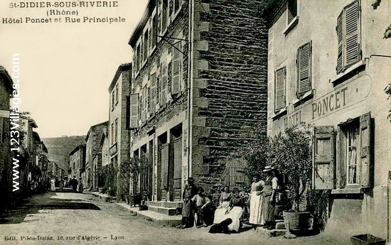 Carte postale de Saint-Didier-sous-Riverie