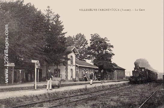 Carte postale de Villeneuve-l Archevêque