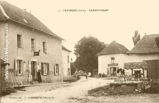 Carte postale de Faverges-De-La-Tour