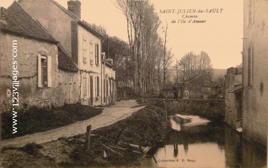 Carte postale de Saint Julien du Sault